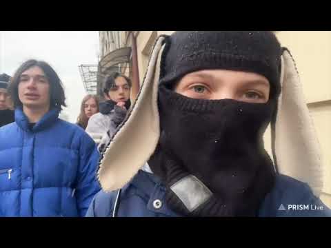 Видео: СЕМИКС ГУЛЯЕТ С ДРУЗЬЯМИ И ПОДКАТЫВАЕТ К ДЕВОЧКАМ. РЕЙД ОТ СТРОГО