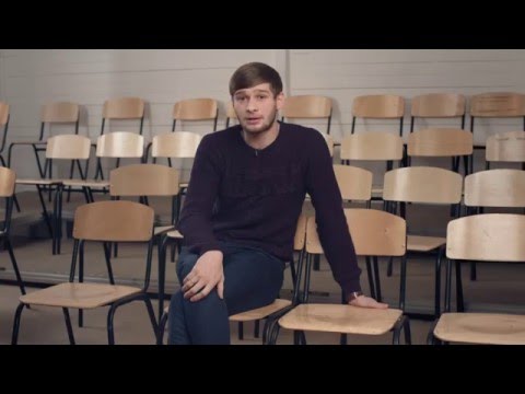 Видео: "Мам, я поступил!" - Это семья