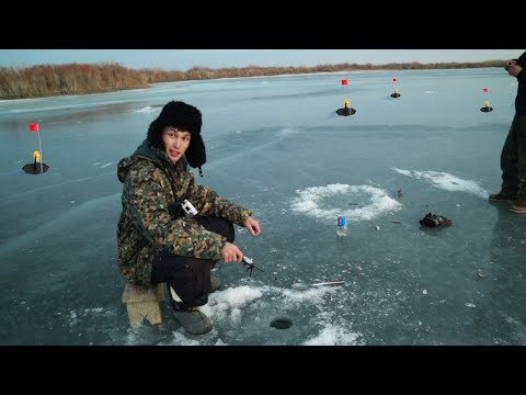 Видео: Жаңа жылда қысқы балық аулау!!! МҰЗ ЖАРЫЛЫП КЕТТІ !!! Зимняя рыбалка в Казахстане #балықаулау