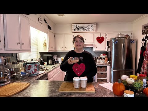 Видео: Рецепт острого томатного супа с базиликом и тортеллини от друга и русского чая в честь моей лучше...