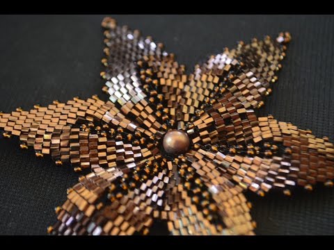 Видео: Цветы из бисера.  Мастер класс