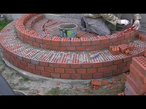 Видео: Круглое КРЫЛЬЦО крыльцо из кирпича