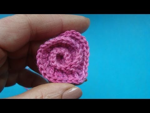 Видео: Спиральная валентинка Spiral crochet heart Вязание крючком Урок 328