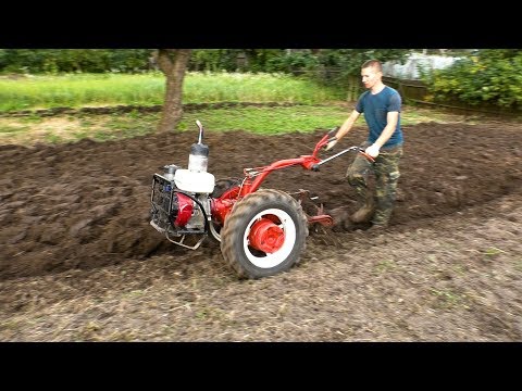 Видео: Распахивание после фрезы разработка огорода