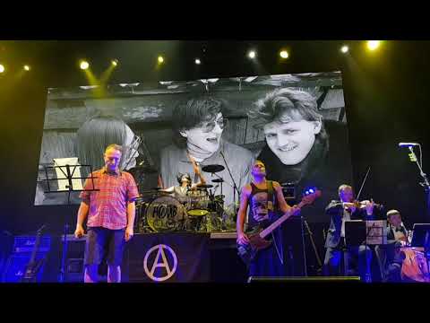 Видео: Наив  "Сияние"