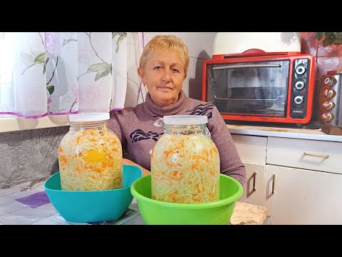 Видео: Квашеная Капуста с Яблоками