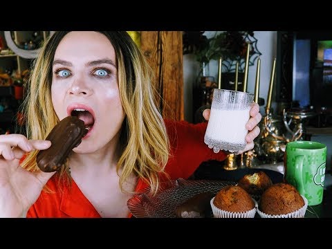Видео: МУКБАНГ БУЛОЧКИ С МОЛОКОМ. Мое отношение к деньгам. Финансовые вопросы. Мои заработки