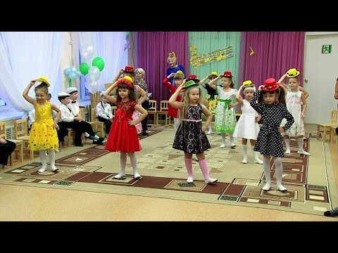 Видео: 162...а я возьму у мамы бусы...гр.7а День матери 2016
