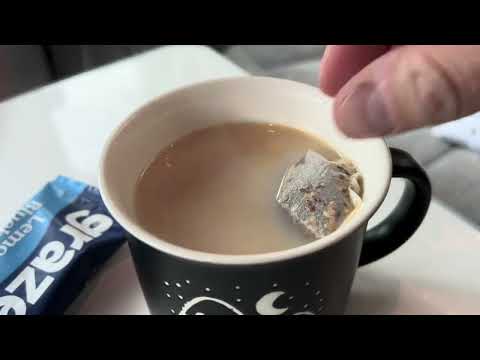 Видео: Использование чернил Derwent Inktense - Mossley Way