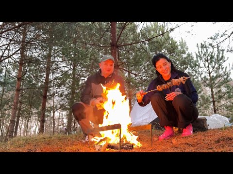 Видео: ВЗЯЛИ ЖЕН И ПОЕХАЛИ ОТДЫХАТЬ, ПАЛАТКА КВАРТИРА НА БЕРЕГУ ОЗЕРА, КЕМПИНГ В НОЯБРЕ 