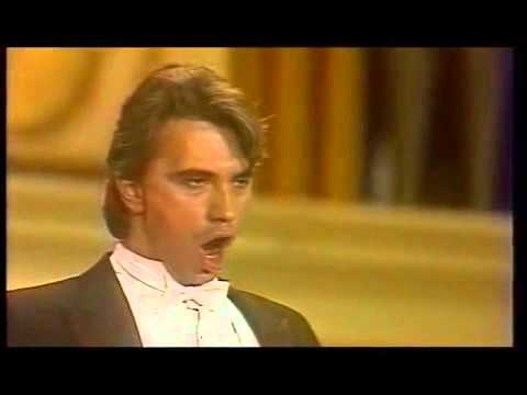 Видео: Хворостовский «Ах ты, душечка» | Hvorostovsky Russian folk song «Ah ty dushechka» 1991