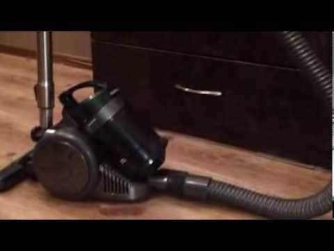 Видео: Русская смекалка, как вытащить носок из шланга пылесоса