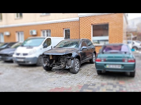 Видео: Volkswagen Touareg 3.0 TDCI снимаем двигатель