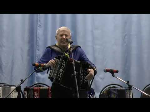 Видео: Песни под гармонь  - Алексей Мазуров, концерт в Североонежске 04.03.2023