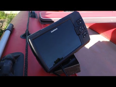 Видео: Установка эхолота Garmin на лодку ПВХ: крепление датчика, подключение аккумулятора