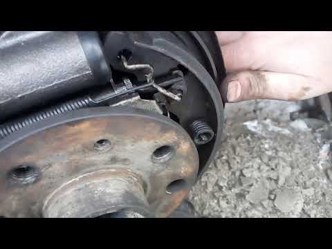 Видео: Автоподводка задних тормозных колодок после установки