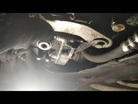 Видео: Замена сальника штока выбора передач