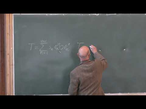 Видео: Хелемский А.Я.-Функциональный анализ. Часть 1 - 12.Теорема Гильберта-Шмидта. Унитарно эквив. опер-ры