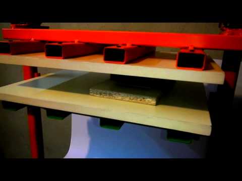 Видео: Обжимной пресс V-olshe. Демонстрация усилия.