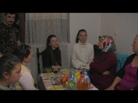 Видео: Снощи ми дойде чуждо юначе - Брезница