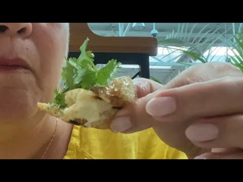 Видео: МУКБАНГ! БРУСКЕТА С КАРАМЕЛИЗОВАННЫМИ БАКЛАЖАНАМИ! СКАЗОЧНО ВКУСНО!