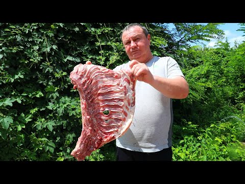 Видео: СУПЕР ШАШЛЫК из БАРАНЬЕЙ ВЫРЕЗКИ. Самый правильный способ!