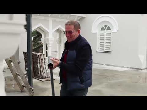 Видео: Как восстанавливают одну из самых красивых вилл в Абхазии