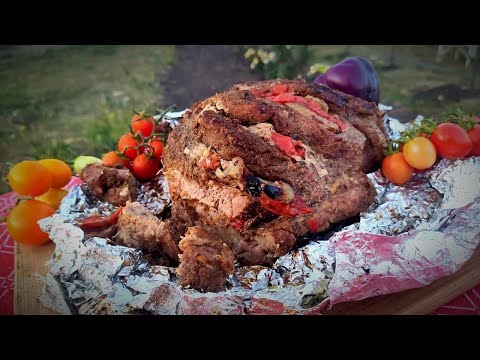 Видео: МЯСО запеченное Большим КУСКОМ в углях ENG SUB