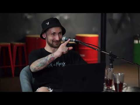 Видео: True Подкаст #3 Юра Ларионов | Тайна Театра, Король и шут, Кавер-группа, Сборы больше 1000