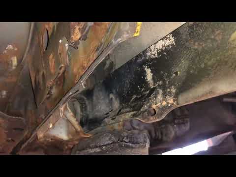 Видео: Антикоррозийная обработка Nissan AD 2001, тренируемся варить пороги и арки. Ремонтируем труп...