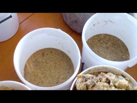 Видео: Промывка забруса от мёда. Rinsing the comb capping of the honey.