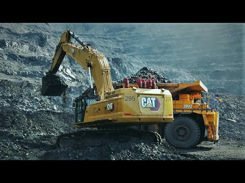 Видео: Добыча угля CAT395 №295, пласт "Горелый"