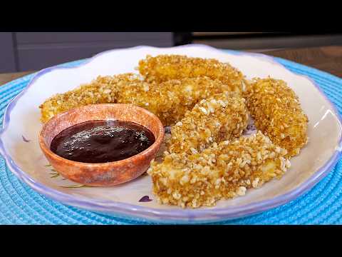 Видео: Сырные палочки и соус из смородины