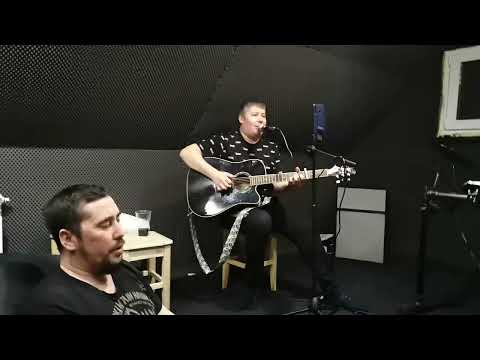 Видео: Офицеры на гитаре