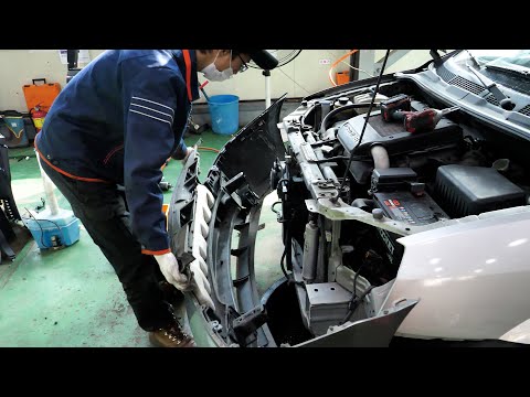 Видео: Кладбище старых автомобилей. Процесс утилизации старой машины.