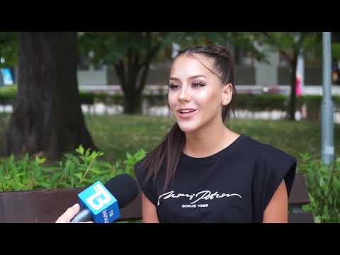 Видео: 17-годишната кюстендилка MONA дебютира с песента "Галени"