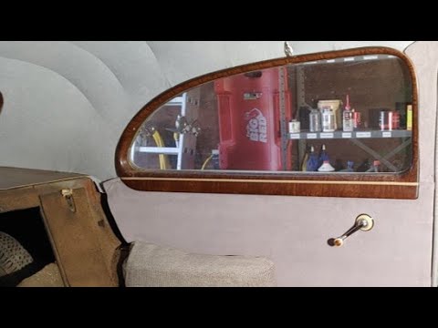 Видео: Обивка Chevrolet 1948 года — подлокотники задних сидений и боковые панели