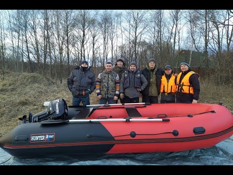 Видео: Обзор ХАНТЕР PRO 420 + Tohatsu 18 (4-х лопастной винт)