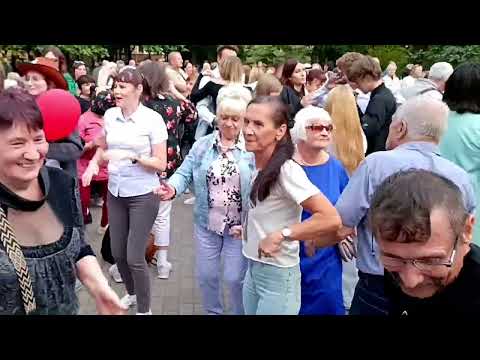 Видео: ЭХ ДЕНЬГИ ДЕНЬЖАТА... ТАНЦЫ 💃🕺💃🕺💃 ГОМЕЛЬ ♥️