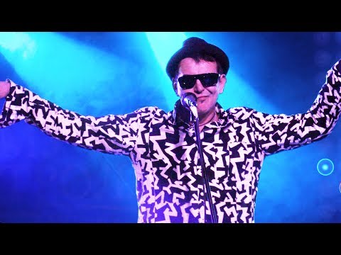 Видео: Иван Демьян и Группа 7Б - Инопланетен (Рождественский концерт 2018)