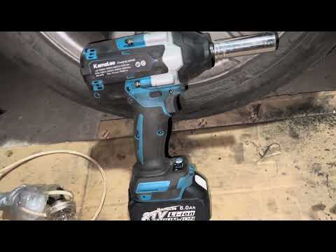 Видео: Kamolee DTW700  1800 N.M 1 / 2 дюйма 21v6Ah