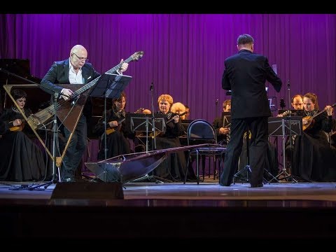 Видео: Михаил Дзюдзе и оркестр «Русские узоры». «Странствующий контрабас». Часть 2