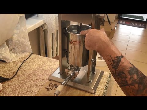 Видео: Колбасный шприц VIATTO SV3 ОБЗОР/ Как выдавить фарш из шприца до конца.