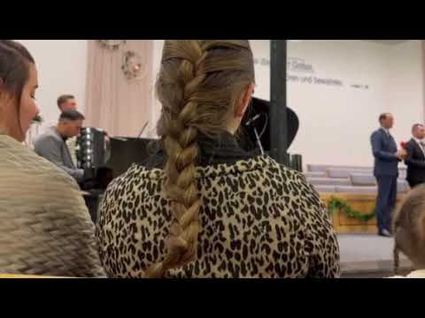 Видео: Пётр Бальжик с группой | Снова день наступил, хороший...