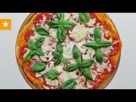 Видео: Пицца на тонком тесте. Быстрый рецепт без дрожжей и яиц от Мармеладной Лисицы