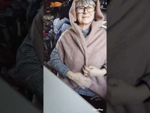 Видео: Капюшон-шарф из шарфа