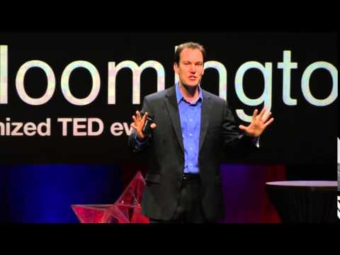 Видео: TED на русском: Шон Ачор. Счастье и успех. TEDx | Shawn Achor: The happy secret to better work