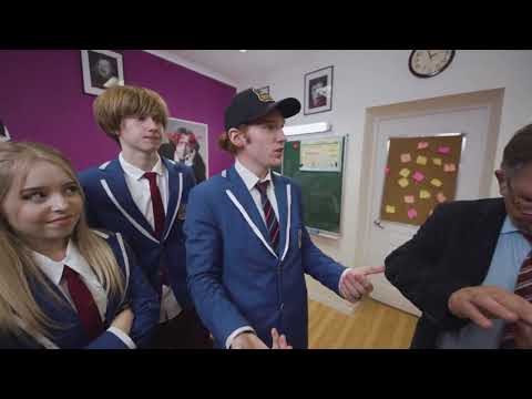 Видео: ℹ️ От первого лица: Школа 8 😮‍💨 УНИЧТОЖИЛ БАБУШКУ 🤯 РАЗБИЛ АВТО 🍆 СКИНУЛ ФОТО УЧИЛКЕ