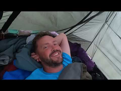 Видео: Тур на каяке по малым островам залива Петра Великого.