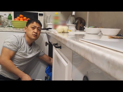 Видео: ГОТОВИМ С САНЕЙ НА КУХНЕ ЗАВТРА УЕЗЖАЕМ В СТАНИЦУ Шиндр Мындр @ShindrMindr_Official